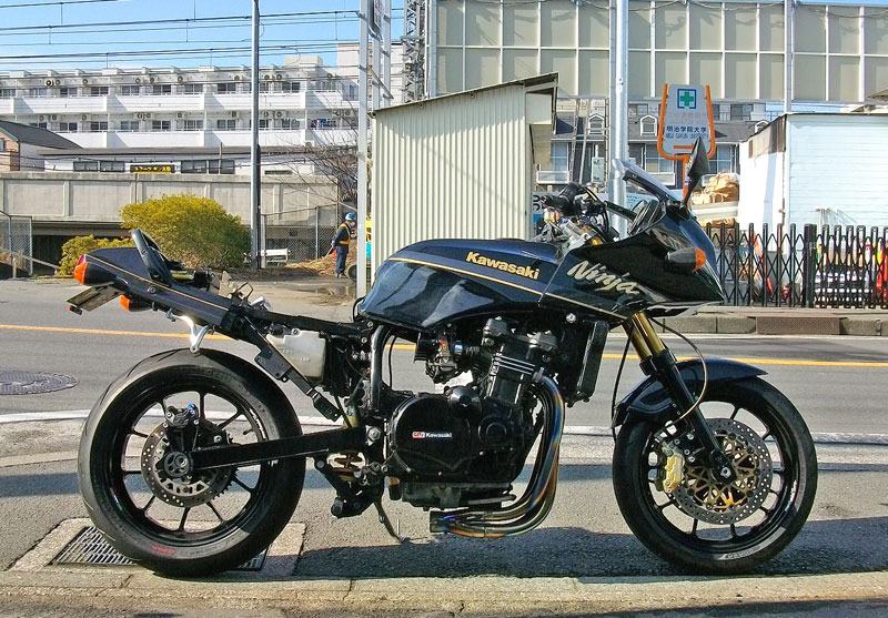 soサン号 GPZ900Rニンジャ リア足廻りのリフレッシュが完成♪（Parrt2）_f0174721_22433670.jpg