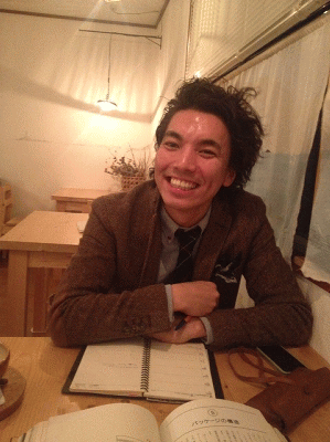 関山楽器 関山大介さん_a0251920_8535070.gif