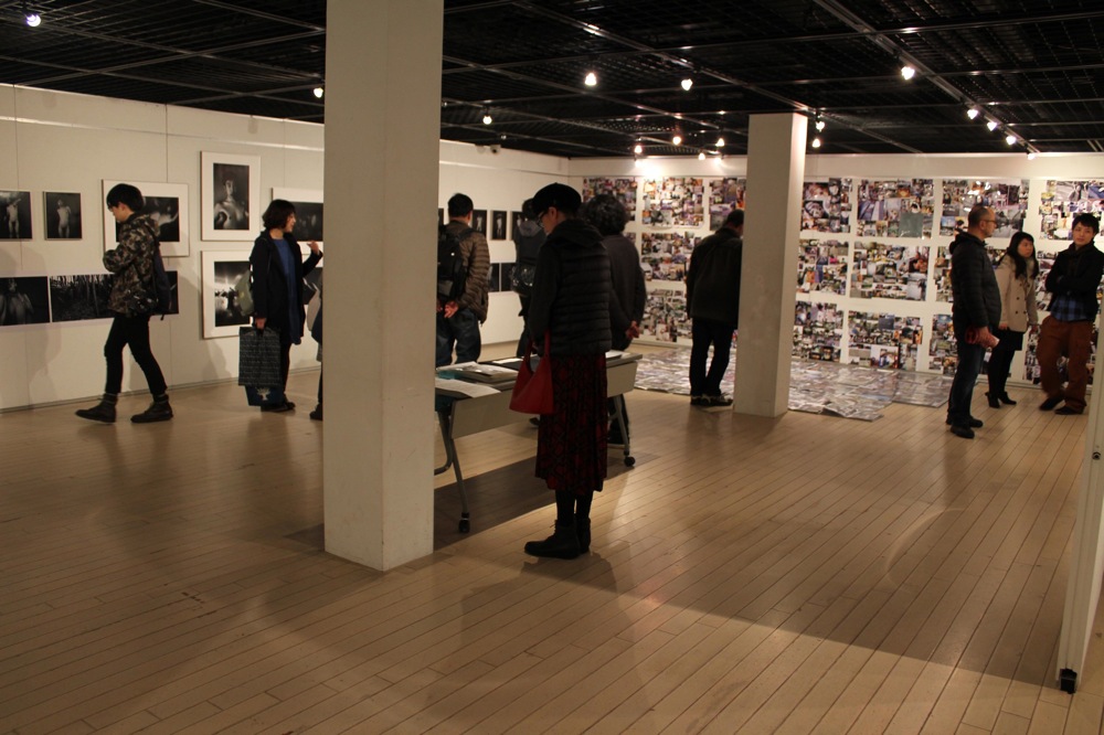 赤レンガ公開ポートフォリオオーディション受賞者3人展 会場の様子_b0187229_19263382.jpg