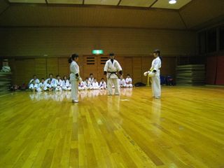 土曜日空手 冬季昇級審査会!_c0118332_22153694.jpg