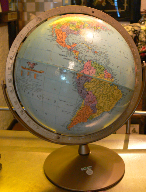 terrestrial globe_d0163941_11434016.jpg