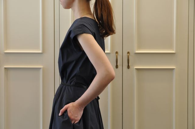 ワンピースの季節 HACHE ._b0110586_18161669.jpg