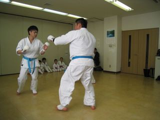 日曜空手も審査会!_c0118332_1426799.jpg