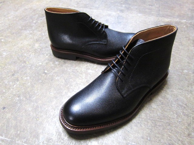 着実・堅実の SANDERS ・・・ CHUKKA Boots が新入荷です~★☆★_d0152280_0101021.jpg