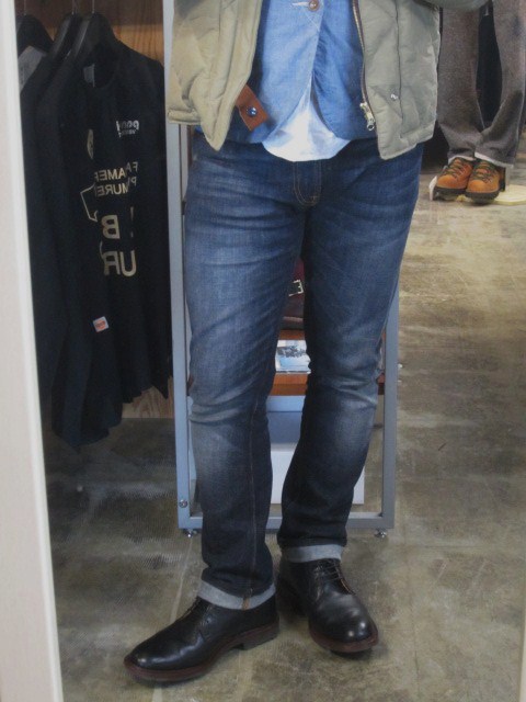 着実・堅実の SANDERS ・・・ CHUKKA Boots が新入荷です~★☆★_d0152280_013236.jpg