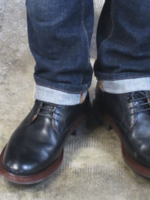 着実・堅実の SANDERS ･･･ CHUKKA Boots が新入荷です～★☆★_d0152280_0133486.jpg