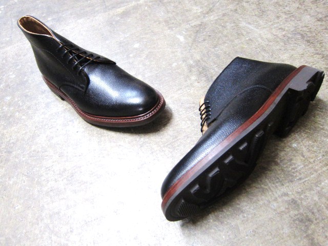 着実・堅実の SANDERS ･･･ CHUKKA Boots が新入荷です～★☆★_d0152280_094014.jpg