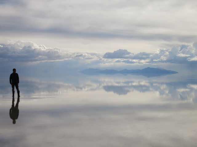 ボリビア ウユニ塩湖で絶景 人見知りkenの ぶらり世界一周 ボリビア ウユニ塩湖で絶景 人見知りkenの ぶらり世界一周