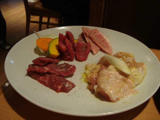 西荻窪「焼肉 よね新一代」へ行く。_f0232060_15524699.jpg