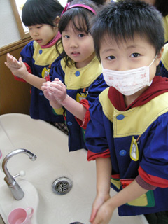 ☆風邪バイキンをやっつけよう☆_a0162903_14103619.jpg