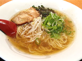 琴浦ラーメン たかうな@琴浦 ☆☆ (牛骨ラーメン 極み白)_f0080612_0472949.jpg