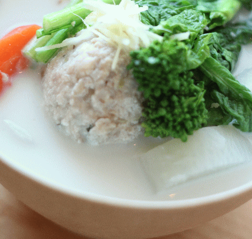 2月限定 自家製フワフワつくねの豆乳スープ 白みそ生姜仕立て_a0251920_226549.gif