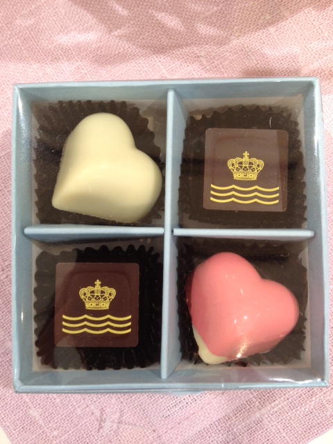 2013 St. Valentine\'s Day with \" ROYAL　COPENHAGEN　\" !!!_f0213663_1623924.jpg