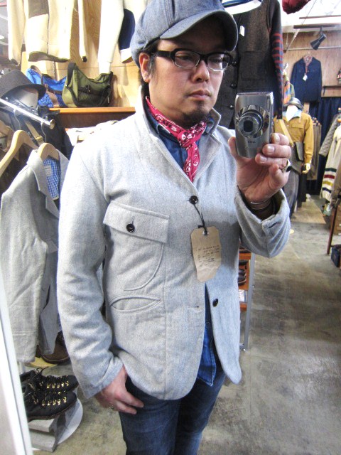 Kato BASIC ・・・ Light GRAY WOOL 立体裁断風JACKET!★!_d0152280_212518.jpg
