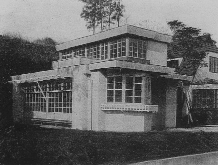 東京白金台の旧藤山邸内楽園貸住宅(建築家・山中節治作品研究)_f0142606_16155612.jpg