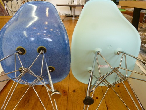 Eames Shell Side Chair新旧対決!?そして、ニセモノについて!!_b0125570_1041699.jpg