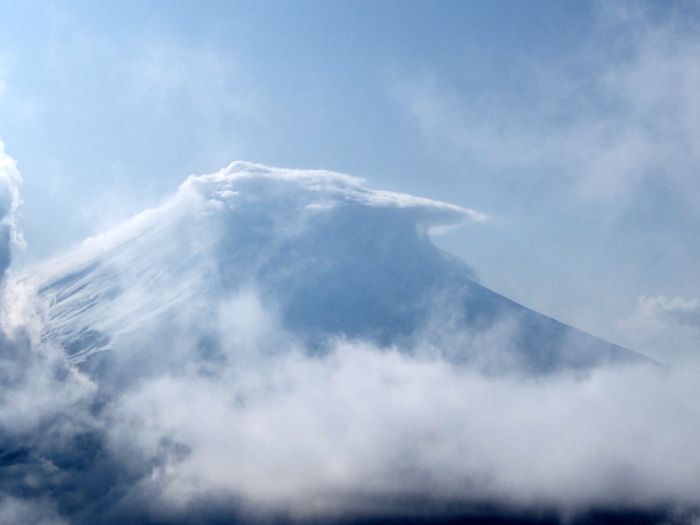 雨のち晴れの石割山　（5）　　奇跡の絶景_e0195587_13475896.jpg