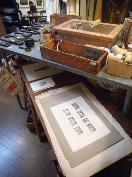 部屋を飾る展 始まりました。_f0180307_15192885.jpg