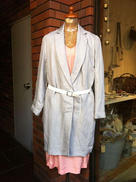 ＜SOLD OUT＞MAR 2013SS<BELTED RAYON-LINEN COAT＆CU BELTED BUBBLE DRESS>_a0060128_1739395.jpg