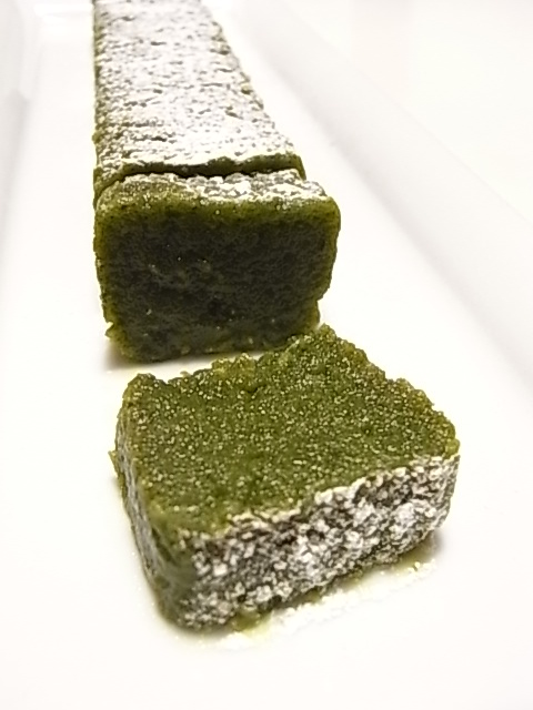 抹茶のテリーヌ・ド・ショコラ_b0145846_0145393.jpg