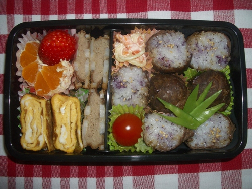 牛肉巻きおにぎり弁当_d0226248_21542378.jpg