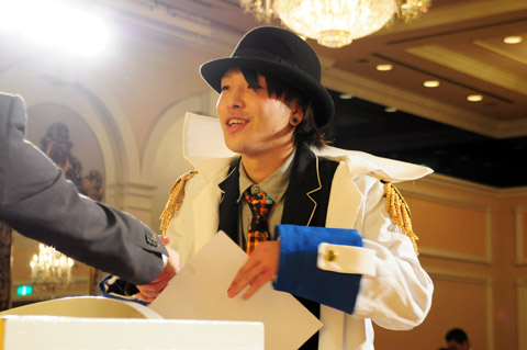 【brace】2013年新年会 3.表彰式Ⅰ_c0080367_15514571.jpg