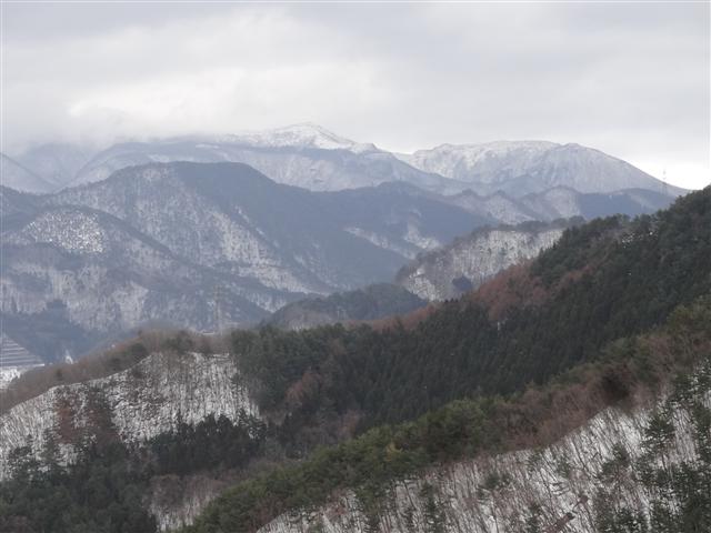 千歳山とお山の新年会・おまけに大学の門をくぐる(^o^)_a0127015_2131581.jpg