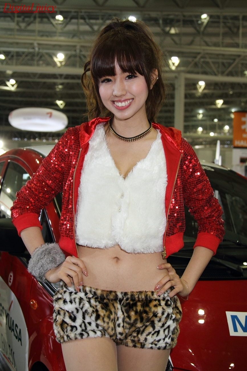 山崎みなみ さん（BEST CAR ブース）_c0216181_1131575.jpg