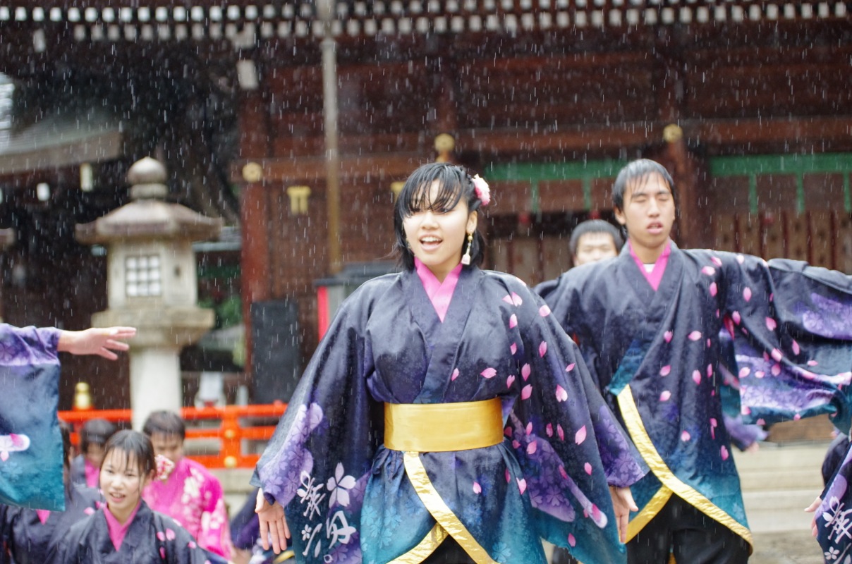 龍馬よさこい２０１２京都霊山護国神社会場その３７（大阪大学お祭りダンスサークル 祭楽人）_a0009554_1831573.jpg