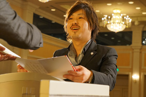 【brace】2013年新年会 4.表彰式Ⅱ優秀賞、敢闘賞など_c0080367_18454992.jpg