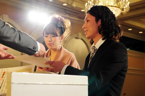 【brace】2013年新年会 4.表彰式Ⅱ優秀賞、敢闘賞など_c0080367_1853045.jpg