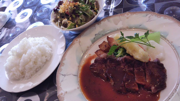 福山にお肉とお団子を食べに…_e0173183_1373960.jpg