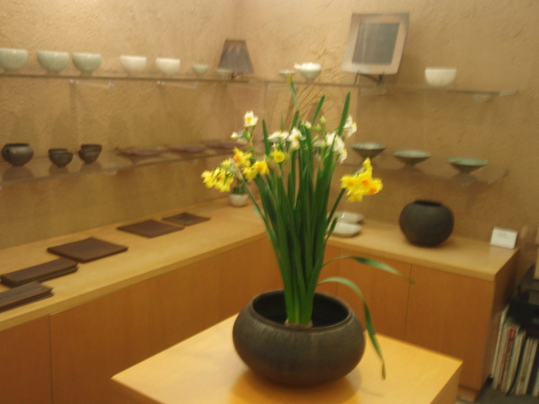 越智伸明さんの個展 明日からです_b0132442_19273872.jpg