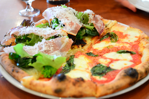 Pizzeria da Ciruzzo ピッツェリア・ダ・チルッツォ_b0016049_14438.jpg