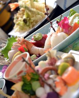 朝一の仕事はと言うと鼻から胃カメラ....年一の人間ドックの日...._b0194185_18381782.jpg