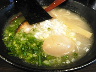 中華蕎麦 奨 津田店@西津田 ☆☆ (味玉塩ラーメン)_f0080612_17231656.jpg
