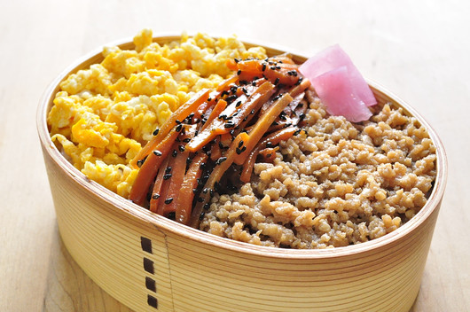 地味色3色弁当_b0171098_9114727.jpg