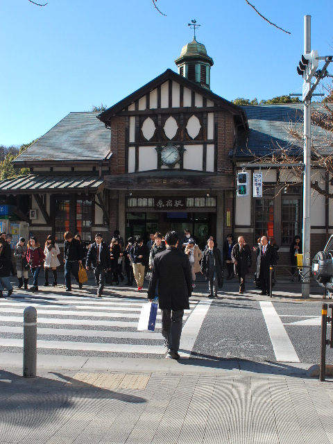 JR山手線の原宿駅(大正モダン建築再訪)_f0142606_17124040.jpg