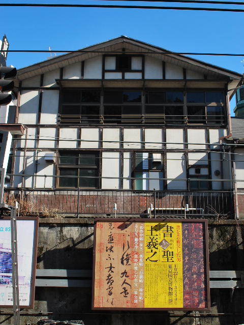 JR山手線の原宿駅(大正モダン建築再訪)_f0142606_1726769.jpg