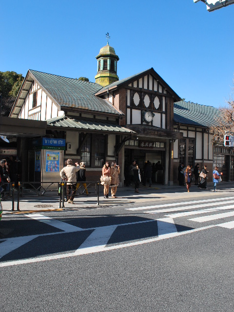 JR山手線の原宿駅(大正モダン建築再訪)_f0142606_1765875.jpg