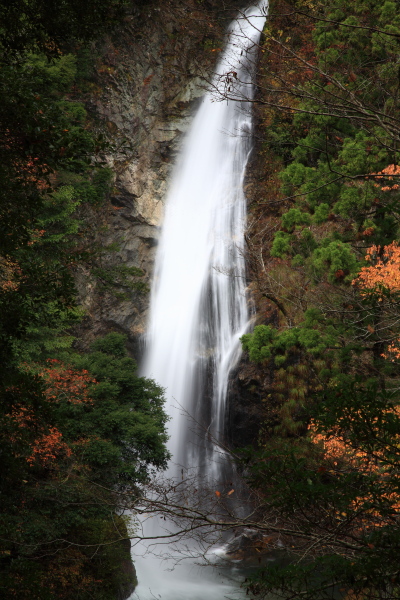 「もみじ山」と「原不動滝」_b0025946_1475894.jpg