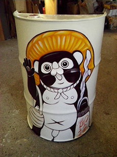 信楽焼きですか?ドラム缶ですか?_d0139575_23232593.jpg