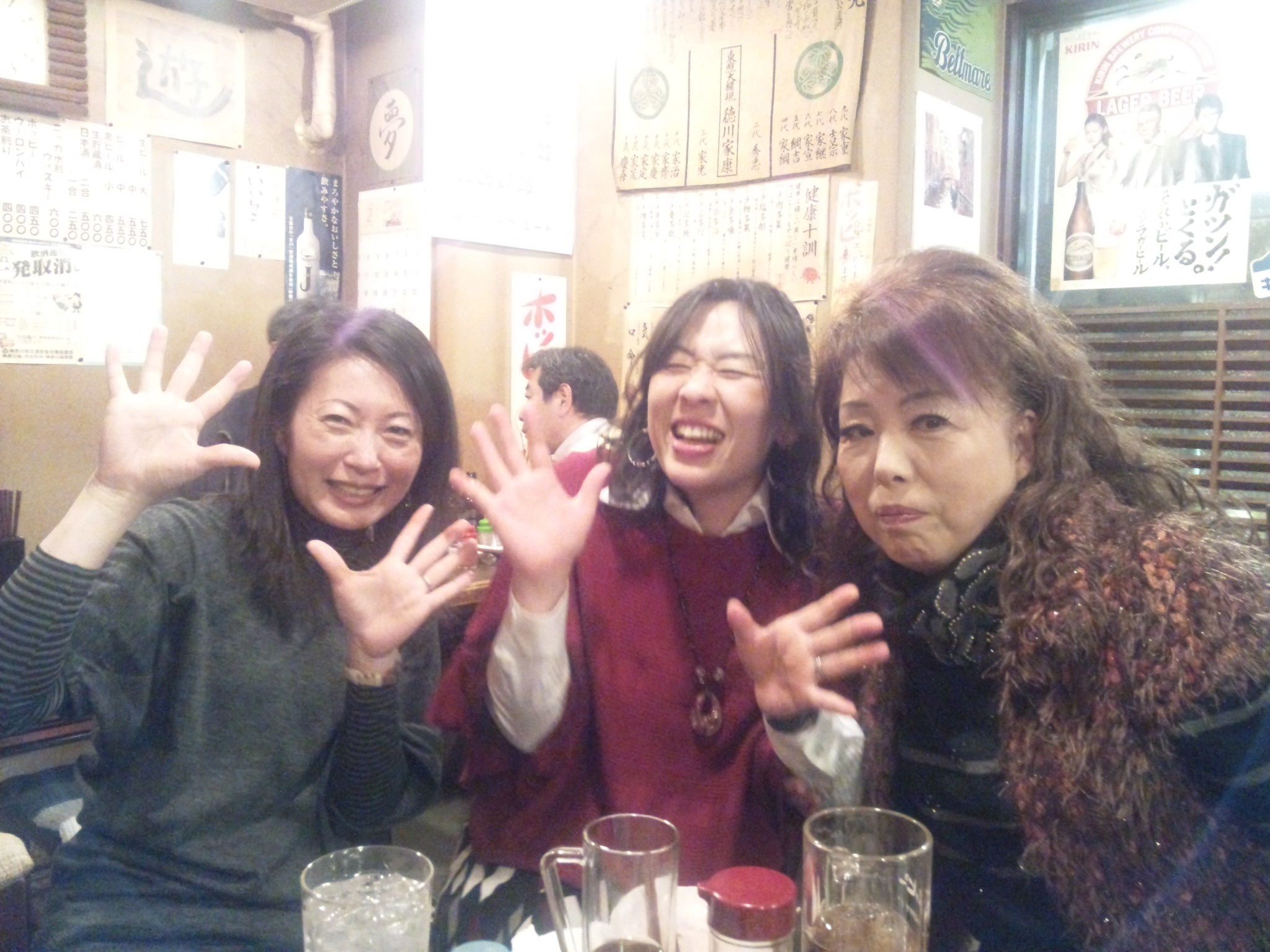 湘南FM野外でライブ! 寒かったー!!_e0119092_2351413.jpg