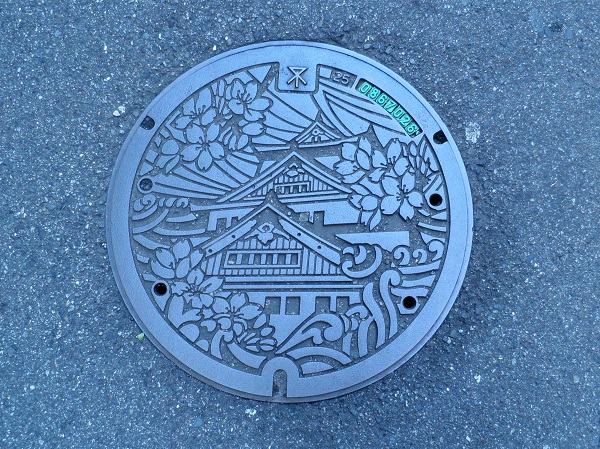 大阪市福島駅付近で見たマンホール蓋_e0304702_18595332.jpg