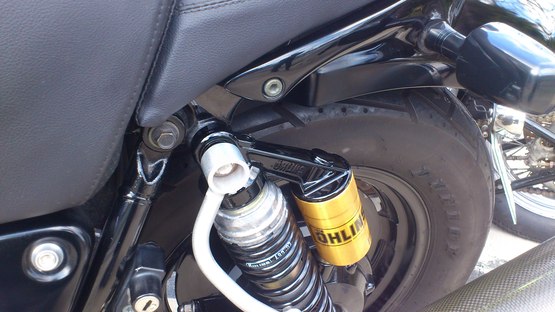 Black V-MAX_e0269313_18553680.jpg