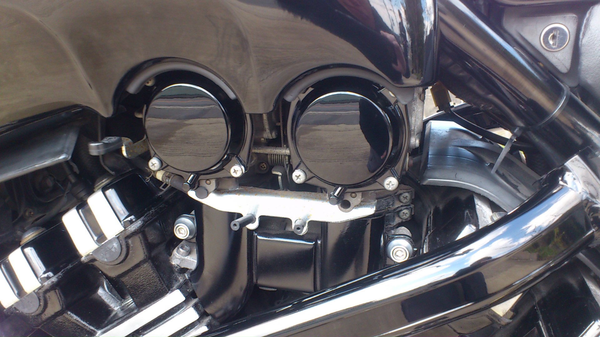 Black V-MAX_e0269313_1855486.jpg