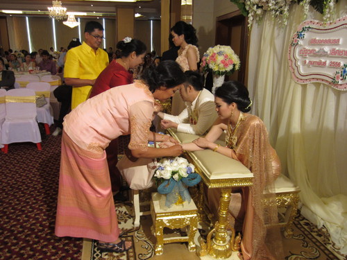 タイ伝統結婚式 Bangkokひとり暮らし