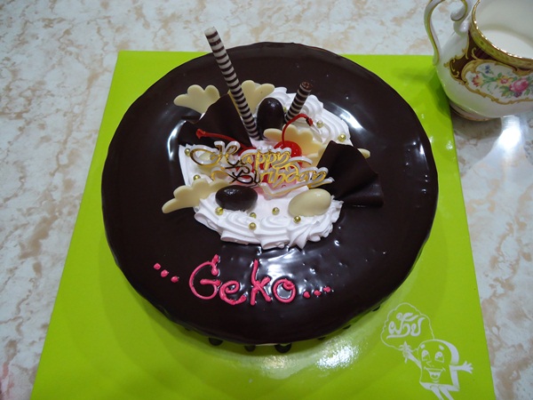 今年も海外で迎えた誕生日!!_a0199979_22155876.jpg