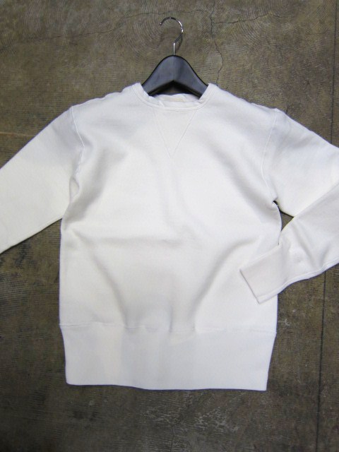 FULL COUNT ・・・ WHITE Vinatge SWEAT & 70\'s CHECK SHIRTS!!_d0152280_1942384.jpg