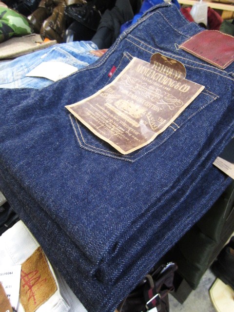 FULL COUNT ・・・ WHITE Vinatge SWEAT & 70\'s CHECK SHIRTS!!_d0152280_19503351.jpg